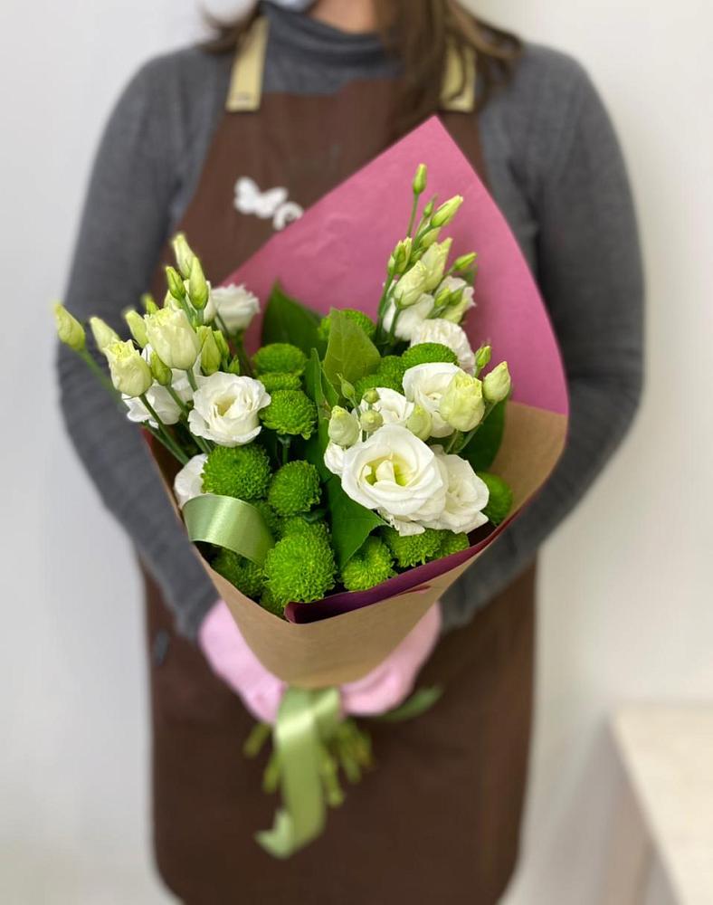 Букет цветов из: Хризантемы и Лизиантусы в Алзамае