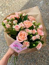 Букет цветов из:  Розы в Алзамае
