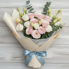 Букет цветов из:  Лизиантусы в Алзамае