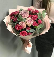 Букет цветов из:  Гвоздики и Розы #REPLACE_PRED# Алзамае