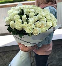 Букет 35 Белых роз в Алзамае