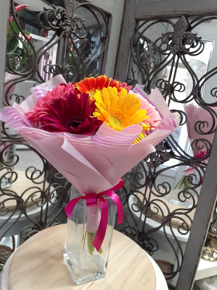 Букет цветов из: Герберы в Алзамае