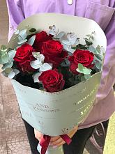 Букет цветов из:  Розы в Алзамае
