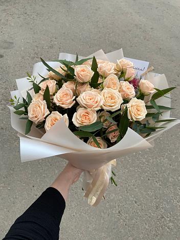 Букет Кремовые розы Латте в Алзамае