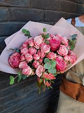 Букет розы в пальмах в Алзамае Букет цветов из: Розы в Алзамае