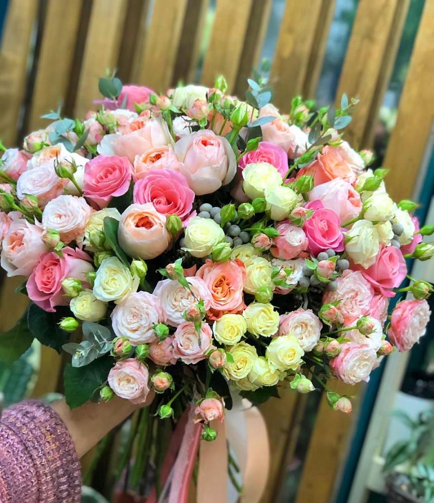 Букет цветов из: Розы в Алзамае