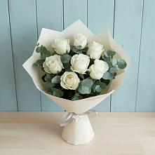 Букет Белые розы в Эвкалипте в Алзамае